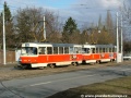 Souprava vozů T3SUCS ev.č.7222+7223 vypravená na linku 16 překonává vjezdovou kolej do smyčky Dvorce. | 19.2.2004