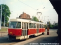 Vůz T3SUCS-DVC ev.č.7224 vypravený na linku 5 a vybavený poptávkovým otevíráním dveří opouští smyčku Vozovna Kobylisy. | 16.5.2004