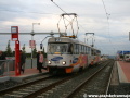 Souprava vozů T3SUCS ev.č.7232+7231 vypravená na linku 22 stanicuje v zastávce Obora Hvězda. | 31.8.2010