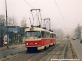 Souprava vozů T3M ev.č.8012+8025 vypravená na linku 26 stoupá k zastávce Želivského | 16.11.2002