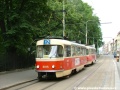 Souprava vozů T3M #8016+8095 vypravená na linku 12 vjíždí do zastávky Bertramky. | 22.6.2004