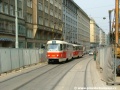 Přestavba náměstí Republiky je v plném proudu, když se souprava vozů T3M ev.č.8059+8061 vypravená na linku 8 prodírá mezi stavebními ohradami. | 6.5.2006