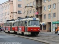 Souprava vozů T3M ev.č.8059+8091 vypravená na linku 25 projíždí obloukem Bělohorské ulice na úrovni vyústění ulice 8. listopadu k zastávce Drinopol. | 12.10.2012