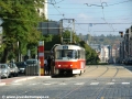 V zastávce Balabenka stanicuje vůz T3M2-DVC ev.č.8063 vypravený na linku 19. | 16.10.2005