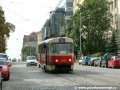 Vůz T3M2-DVC ev.č.8068 vypravený na linku 5 opustil bezpečnostní zastavovací místo v Jičínské ulici a vlastní vahou klesá k Olšanskému náměstí | 13.8.2006