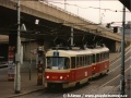 Souprava vozů T3M ev.č.8070+8043 vypravená na linku 8 odstanicovala na Vltavské a čelní orientace nám prozrazuje, že cílem její cesty je Bílá hora | 14.8.1997