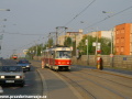 Souprava vozů T3M ev.č.8070+8085 vypravená na linku 25 vjíždí do zastávky Malý Břevnov. | 24.4.2007