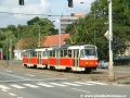 Souprava vozů T3R.P ev.č.8216+8217 vypravená na linku 7 míří k zastávce Motol. | 9.8.2006