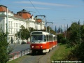 Souprava vozů T3R.P ev.č.8238+8237 vypravená na linku 20 projíždí vjezdovou kolejí smyčky Dlabačov. | 5.9.2004
