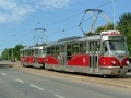 K zastávce Říčanova se blíží souprava vozů T3R.PLF ev.č.8278+T3R.P ev.č.8565 vypravená na linku 22. | 9.7.2011