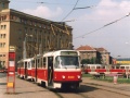 Souprava vozů T3R.P ev.č.8320+8321 vypravená na linku 25 v nástupní zastávce vnější koleje původní smyčky Podbaba. | 9.9.2002