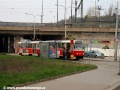 Souprava vozů T3R.P ev.č.8334+8335 vypravená na linku 17 stanicuje v původní zastávce Nádraží Holešovice | 18.4.2008