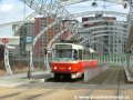 Souprava vozů T3R.P ev.č.8422+8423 vypravená na linku 10 stanicuje ve výstupní zastávce Sídliště Barrandov | 1.4.2006