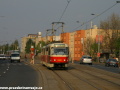 Od zastávky Malý Břevnov míří k Bílé Hoře souprava vozů T3R.P ev.č.8492+8493 vypravená na linku 22 a stíhaná vozem Škoda 14T. | 24.4.2007