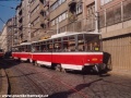 Souprava vozů T6A5 ev.č.8604+8603 zachycená v Antonínské ulici u zastávky Vltavská při zkušební jízdě. | září 1995