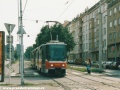 Souprava vozů T6A5 ev.č.8629+8630 vypravená na linku 14 zachycená před smyčkou Podbaba. | 23.8.2002