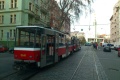 Souprava vozů T6A5 ev.č.8641+8652 vypravená na linku 4 je kvůli technické závadě odstavená na levé, protisměrné koleji v Minské ulici. | 3.4.2012