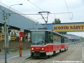 V zastávce Kolbenova stanicuje souprava vozů T6A5 ev.č.8661+8662 vypravená na linku 4. | 26.7.2004