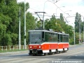 Souprava vozů T6A5 ev.č.8663+8664 vypravená na linku 12 u zastávky Libeňský most | 20.8.2006