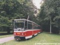 Souprava vozů T6A5 ev.č.8699+8700 vypravená na linku 12 odstavená v závěrečné části kusé koleje smyčky Výstaviště | 28.8.2002