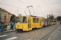 Vůz KT8D5 ev.č.9009 na lince 12 stanicuje v zastávce Malostranská z centra. | 8.11.2001