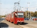Vůz KT8D5 ev.č.9010 vypravený na linku 35 vjíždí do prostoru zastávek Želivského | 17.9.2003