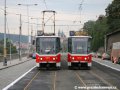 Vozy KT8D5 ev.č.9017 a 9013 projíždí během kolaudace souběžnou jízdou nejen všechna kritická místa křižovatky Letenský tunel, v nichž by mohlo hrozit riziko potkání se protijedoucích tramvají. | 20.8.2007