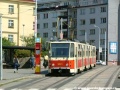 Vůz KT8D5 ev.č.9021 vypravený na linku 3 stanicuje v zastávce Strašnická. | 30.7.2004