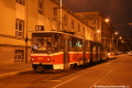 Vůz KT8D5 #9044 vypravený na linku 9 manipuluje na vnitřní koleji smyčky Vápenka v Biskupcově ulici. | 13. 6. 2010