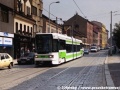 Ke křižovatce Vladimírova se Nuselskou ulicí blíží vůz RT6N1 ev.č.9102 vypravený na vložené pořadí linky 11. | září 1997