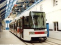 Vůz RT6N1 ev.č.9104 v hale mycího rámu vozovny Pankrác sloužil po určité období také jako šatna pracovníků depa. | 7.7.2003