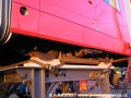 Skládání prototypu tramvaje Škoda 14T ev.č.9111 na pražské koleje v areálu Opravny tramvají Ústředních dílen | 11.12.2005