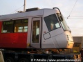 Skládání prototypu tramvaje Škoda 14T ev.č.9111 na pražské koleje v areálu Opravny tramvají Ústředních dílen | 11.12.2005