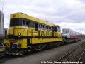 Lokomotiva 740 534-3 byla připojena k železničním vozům s nákladem v podobě tramvaje Škoda 14T ev.č.9111 a cesta do Plzně může začít | 9.2.2007