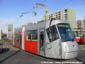 Skládání tramvaje Škoda 14T ev.č.9113 na pražské koleje na předávací koleji Zličín | 30.10.2006