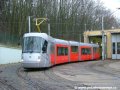Vůz Škoda 14T ev.č.9114 na kolejové harfě vozovny Motol | 22.12.2006