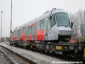 Vůz Škoda 14T ev.č.9115 ložený na třech plošinových vozech na nádraží Praha-Zličín | 28.12.2006