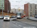 Vůz Škoda 14T ev.č. 9122 za doprovodu vozu KGX 247 klesá k zastávce Slánská. | 22.3.2007