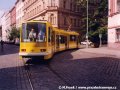 Vůz Astra ev.č.301 během zkušebních jízd po pražské kolejové síti zavítal i na kolejový trojúhelník Zvonařka | květen 1999