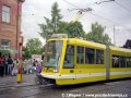 Vůz Astra ev.č.301 vypravený na vložené pořadí linky 17 stanicuje v zastávce Ke Stírce | červen 1999