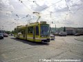 Vůz Astra ev.č.301 vypravený na vložené pořadí linky 17 projíždí křižovatkou Palackého náměstí | červen 1999