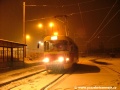 Motolský sněhový pluh T3 ev.č.5404 v akci v nástupní zastávce smyčky Levského | 10.3.2004