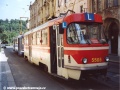Souprava cvičného vozu T3 ev.č.5505 s vozem T3SUCS ev.č.7275 odstavená v ulici Na Zámecké | červen 2003
