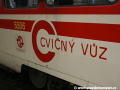 Logo pražského Dopravního podniku v sousedství ladně vyvedeného označení Cvičný vůz na voze T3 ev.č.5506 | 7.10.2008