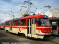 Cvičný vůz T3 ev.č.5511 manipuluje na střední koleji smyčky Levského. | 6.4.2011