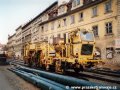 Podbíječka Plasser & Theurer 08-275 ZW při rekonstrukci Karmelitské ulice | 1.11.2001