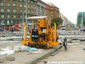 Mechanická podbíječka MINIMA II určená k podbíjení oblouků křižovatky Ohrada | 3.8.2006