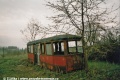 Bývalý vlečný vůz DP Praha ev.č.1381 krátce před likvidací v obci Dolínek. | 23.4.2006