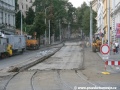 Rekonstrukce traťového úseku Moráň - Botanická zahrada s odstraněnými velkoplošnými panely BKV a odfrézovanou podkladní vrstvou | 4.9.2010]