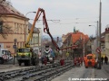 Podbetonování kolejové konstrukce systému W-tram u Okrouhlické s využitím betonové pumpy. | 17.4.2012